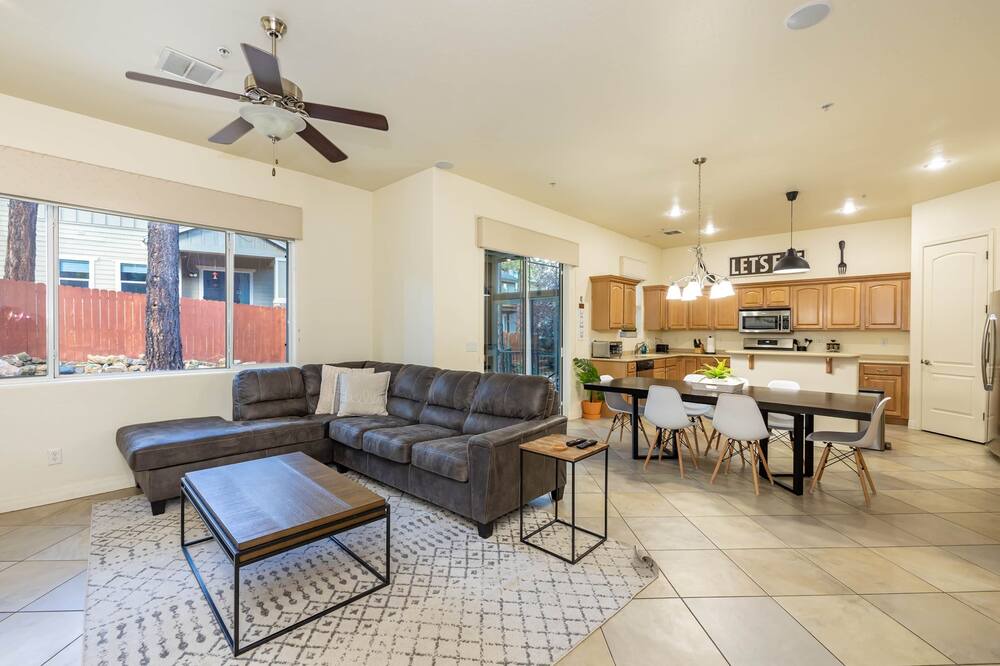 Photo of Livingroom in Flagstaff