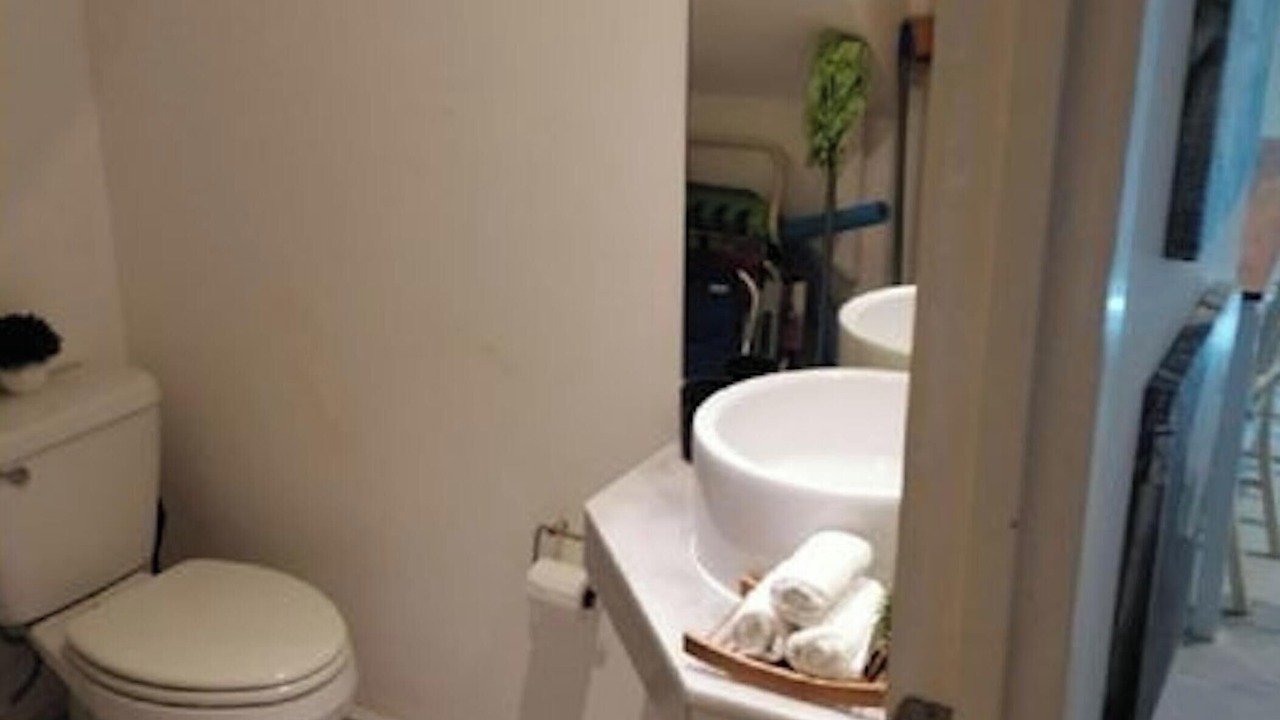 Photo of Bathroom in Flamingos