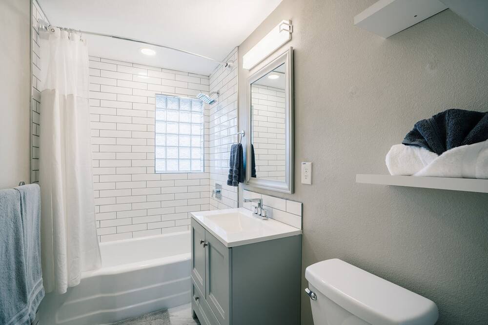 Photo of Bathroom in Arcadia Lite