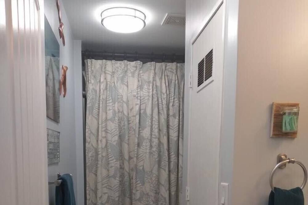 Photo of Bathroom in Black Canyon City
