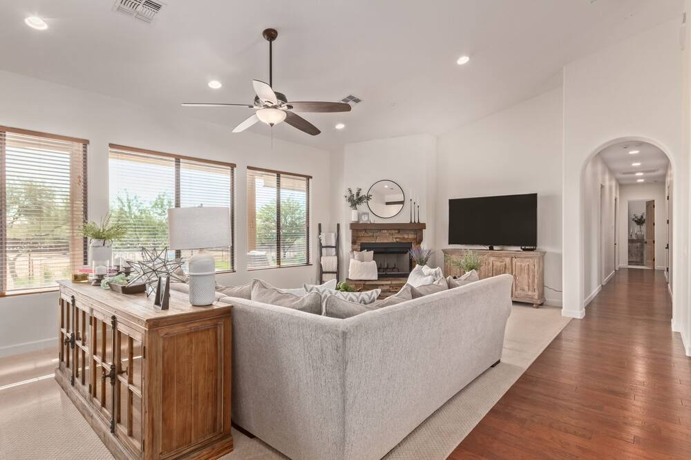 Photo of Bedroom in Pinnacle Peak