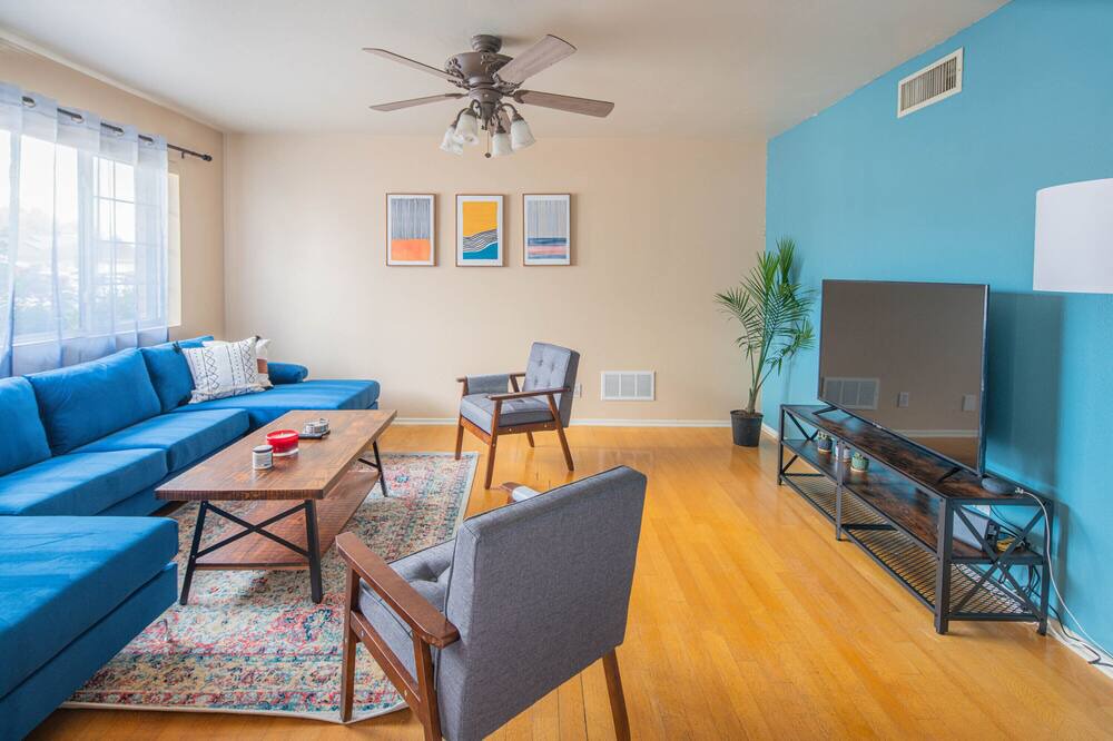 Photo of Livingroom in Glendale
