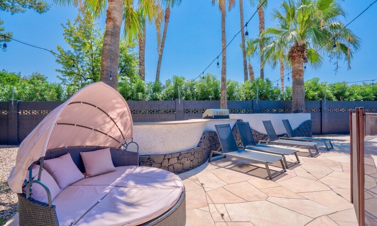 Photo of Outdoor in Raskin Estates