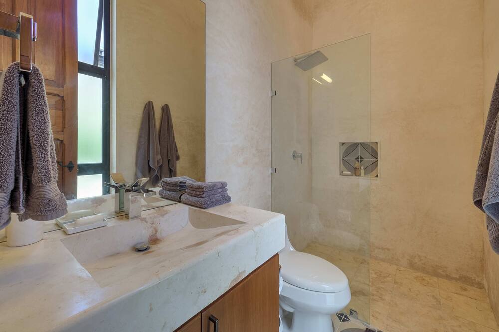 Photo of Bathroom in Barrio de Santiago