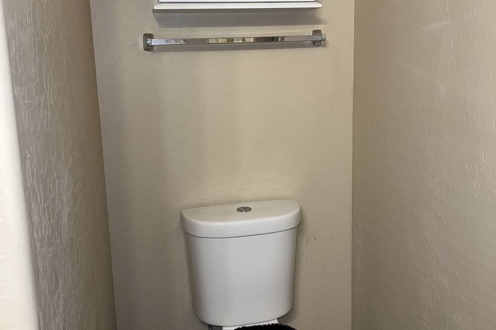 Photo of Bathroom in Surprise Farms