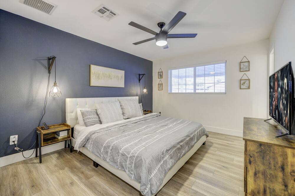 Photo of Bedroom in Scottsdale Estates Five