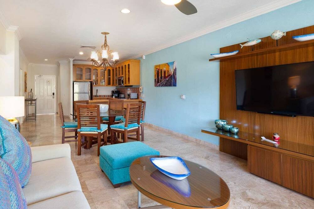 Photo of Livingroom in North Hotel Zone