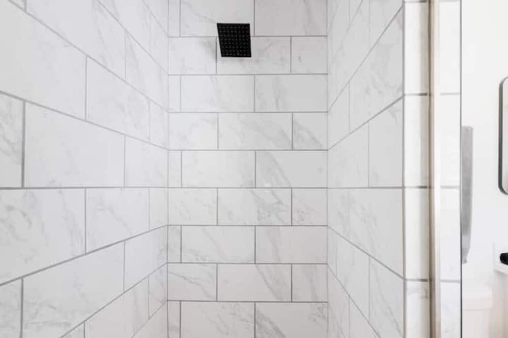 Photo of Bathroom in Village Grove