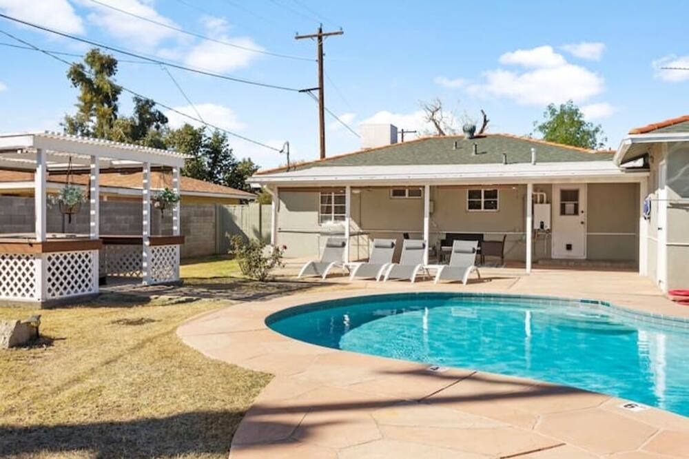 Photo of Outdoor in Bel Air