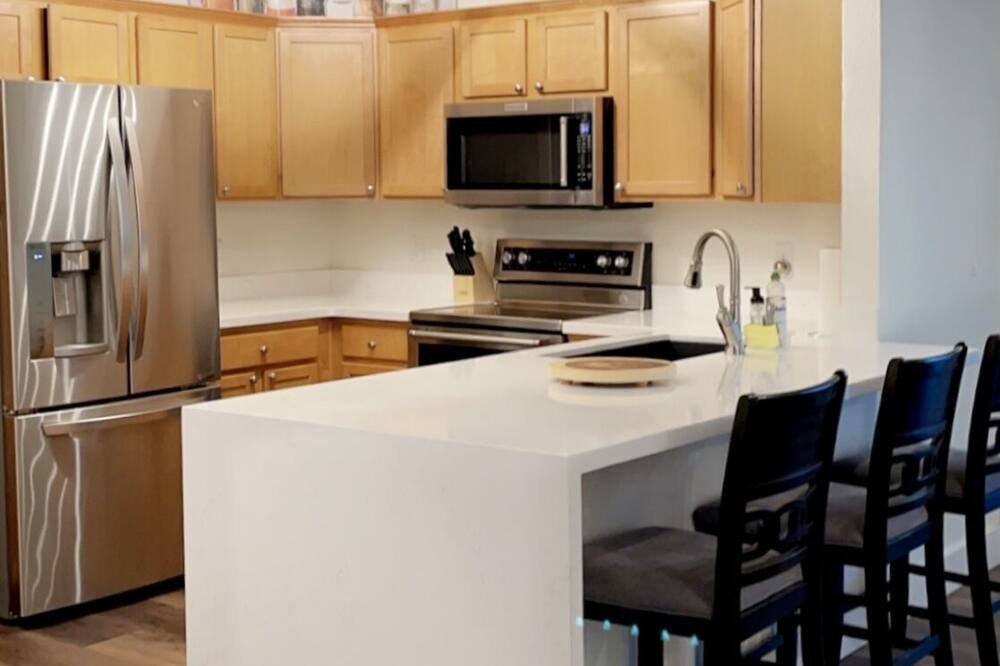 Photo of Kitchen in Desert Paradise Estates