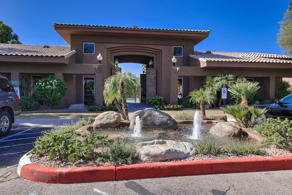 Photo of Others in Desert Paradise Estates