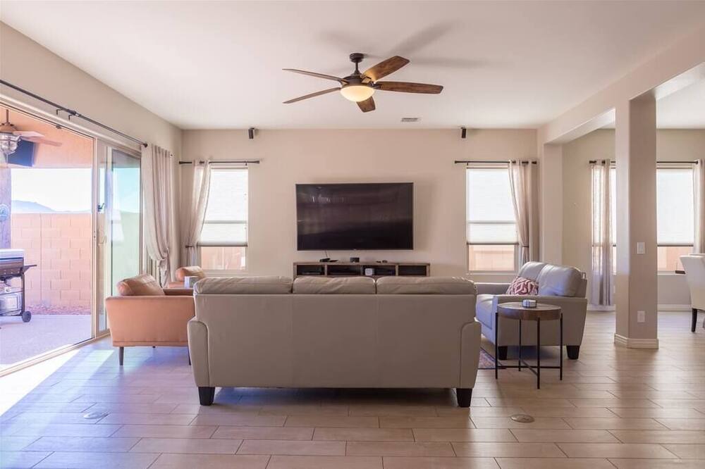 Photo of Bedroom in Surprise Farms
