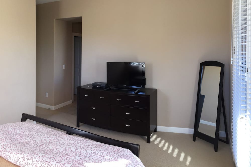 Photo of Bedroom in Talon Retreat