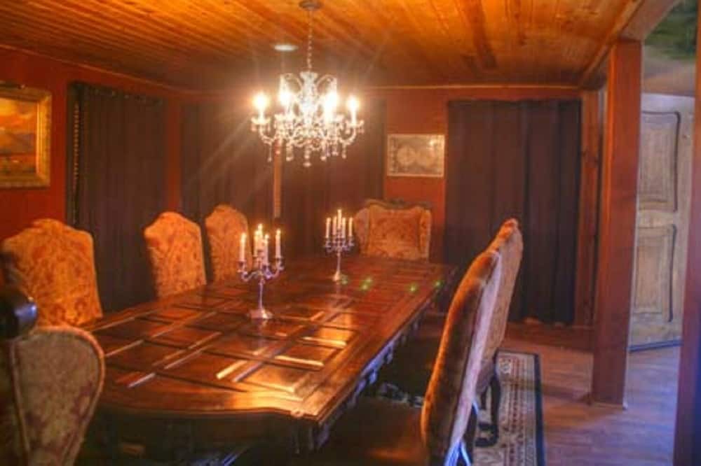 Photo of Kitchen in Clay Springs