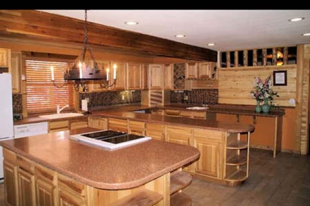 Photo of Kitchen in Clay Springs