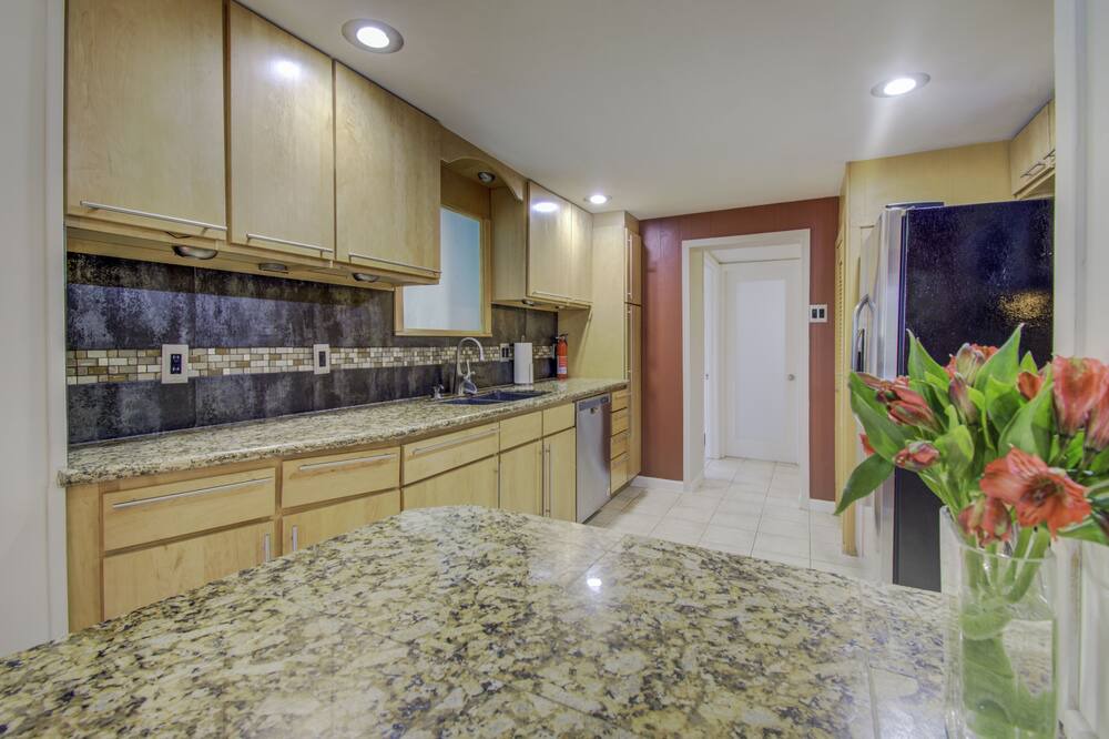 Photo of Kitchen in Mountain Club