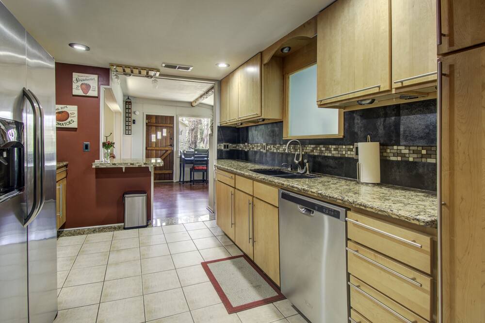 Photo of Kitchen in Mountain Club