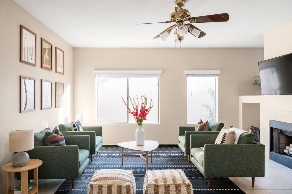 Photo of Livingroom in Paradise Park Vista