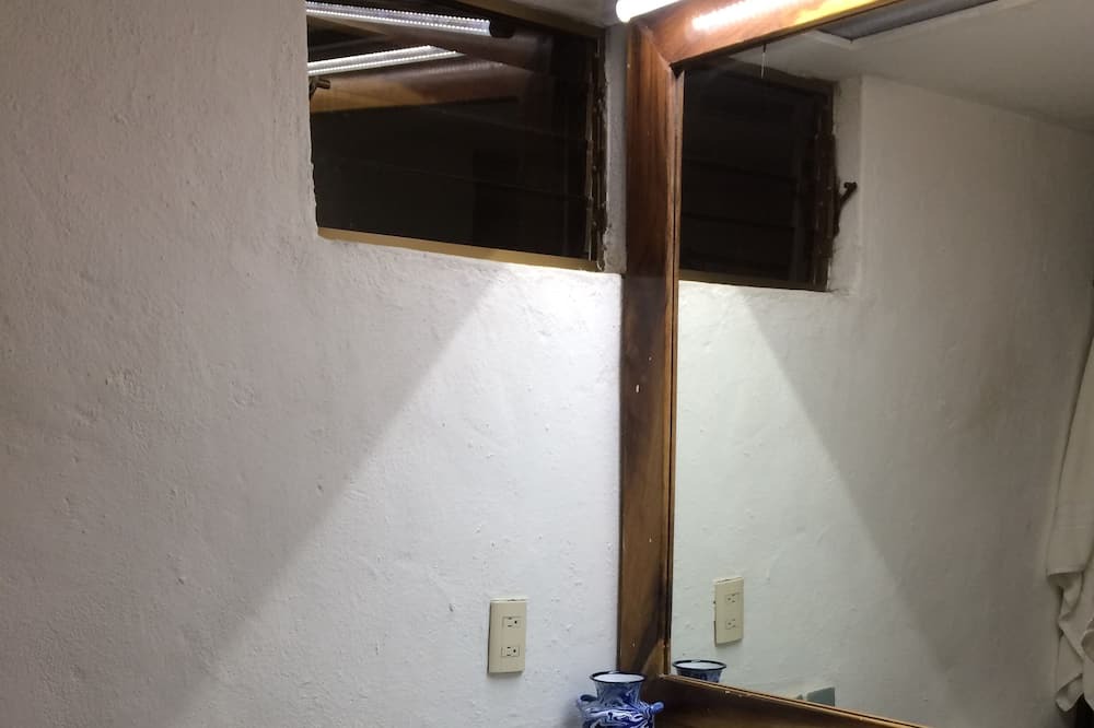 Photo of Bathroom in Isla Iguana