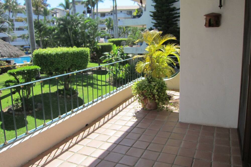 Photo of Patio Balcony in Isla Iguana