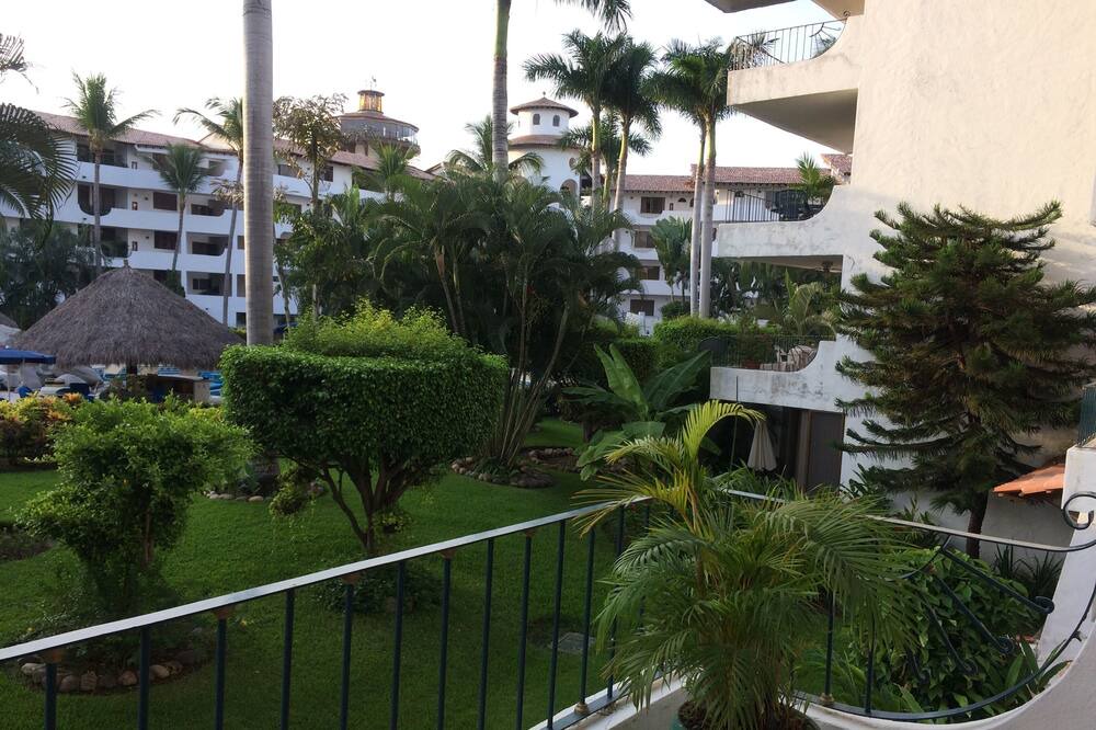 Photo of Patio Balcony in Isla Iguana