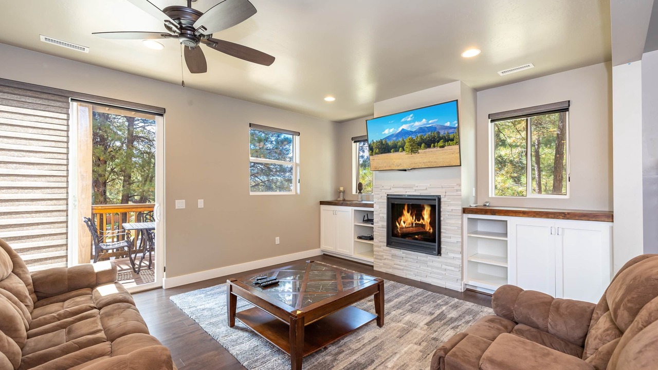 Photo of Livingroom in Ponderosa Trails