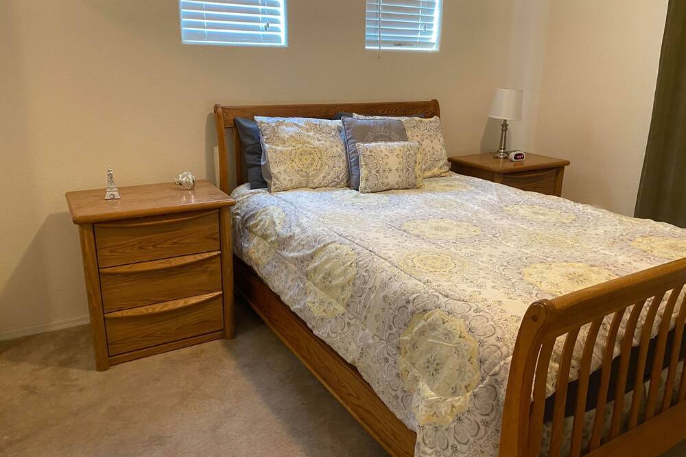 Photo of Bedroom in Fort Mohave