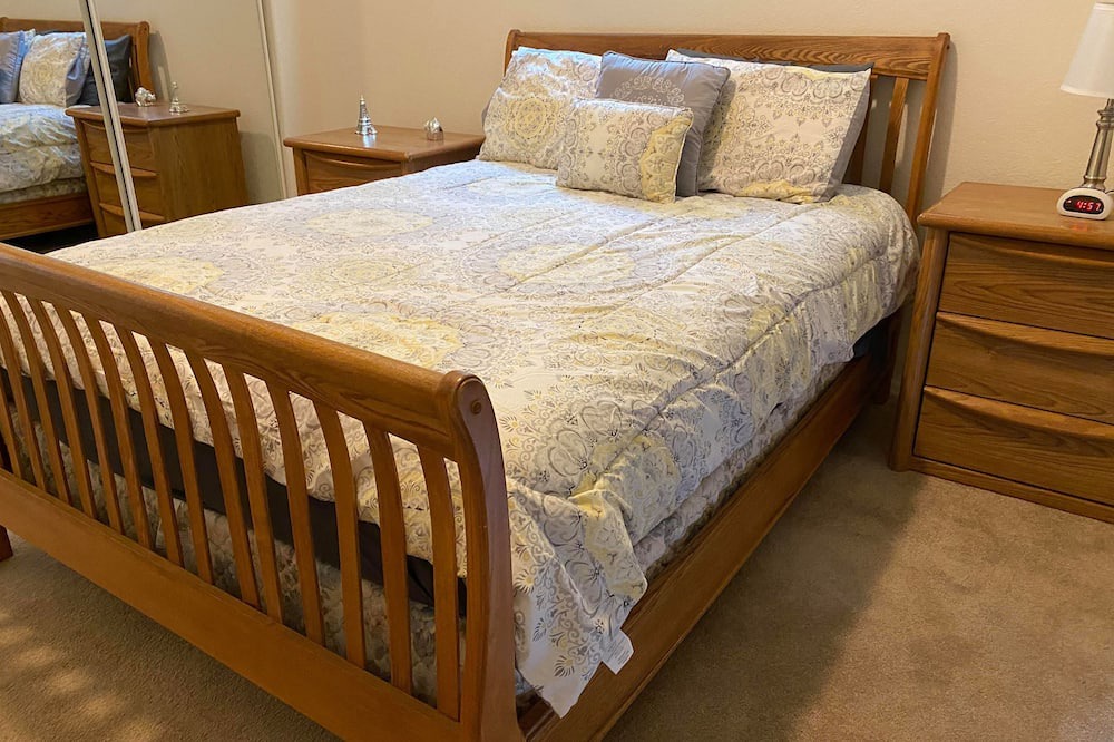 Photo of Bedroom in Fort Mohave