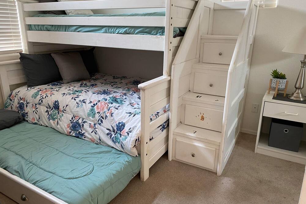 Photo of Bedroom in Fort Mohave