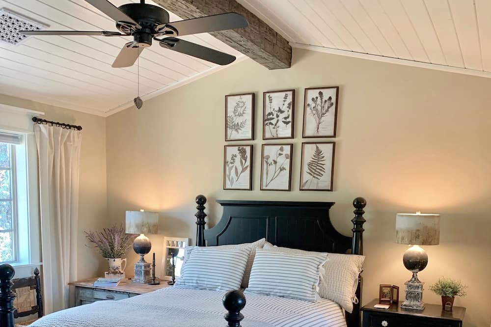 Photo of Bedroom in Young