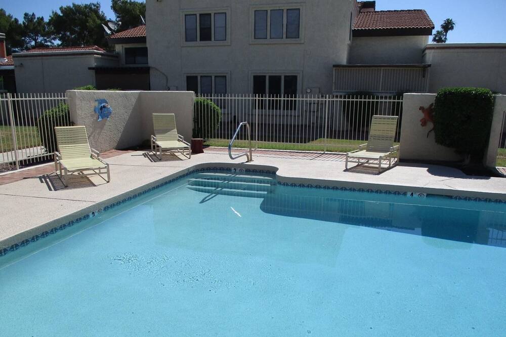 Photo of Outdoor in Lake Biltmore Village