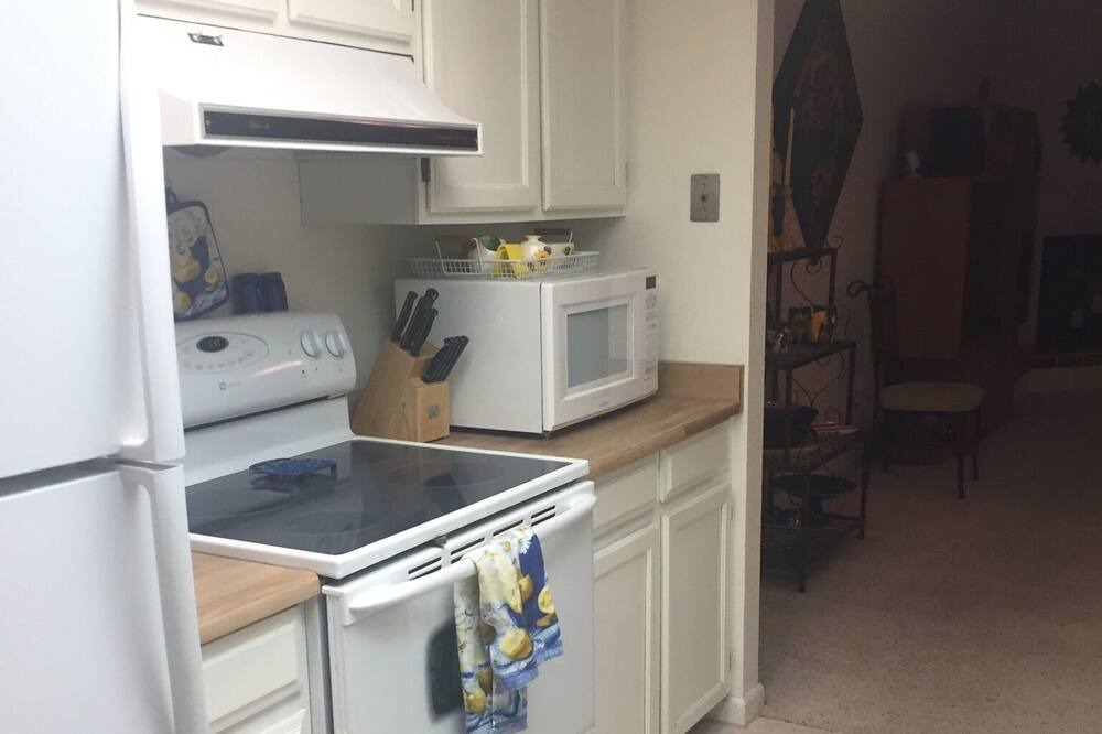 Photo of Kitchen in Lake Biltmore Village
