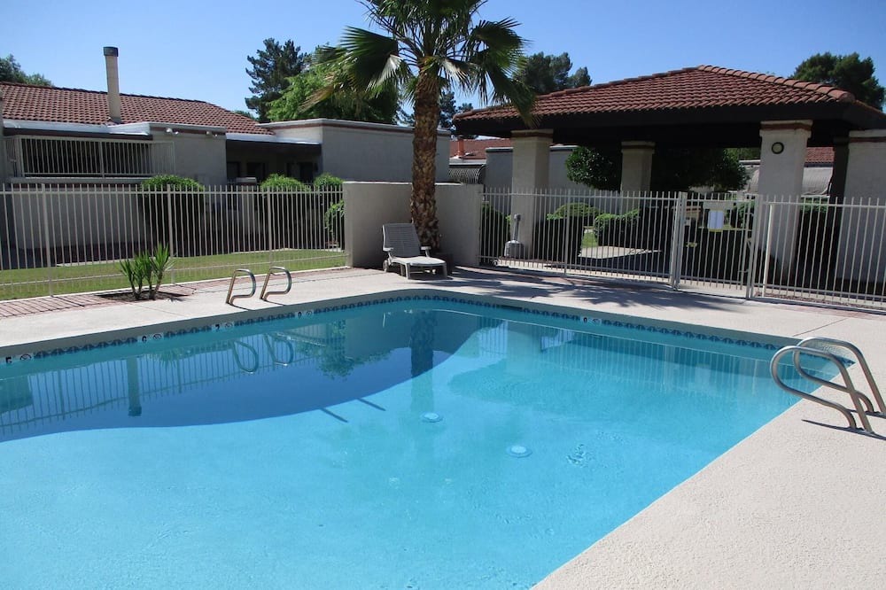 Photo of Outdoor in Lake Biltmore Village