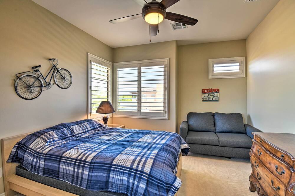 Photo of Bedroom in Encanterra
