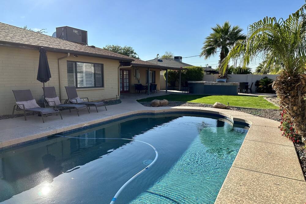 Photo of Outdoor in Village Grove