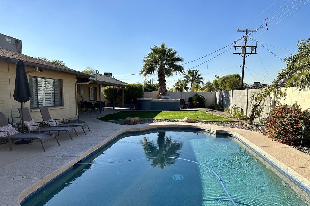 Photo of Outdoor in Village Grove