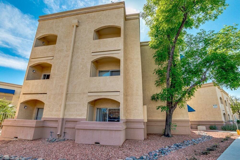 Photo of Outdoor in Surprise