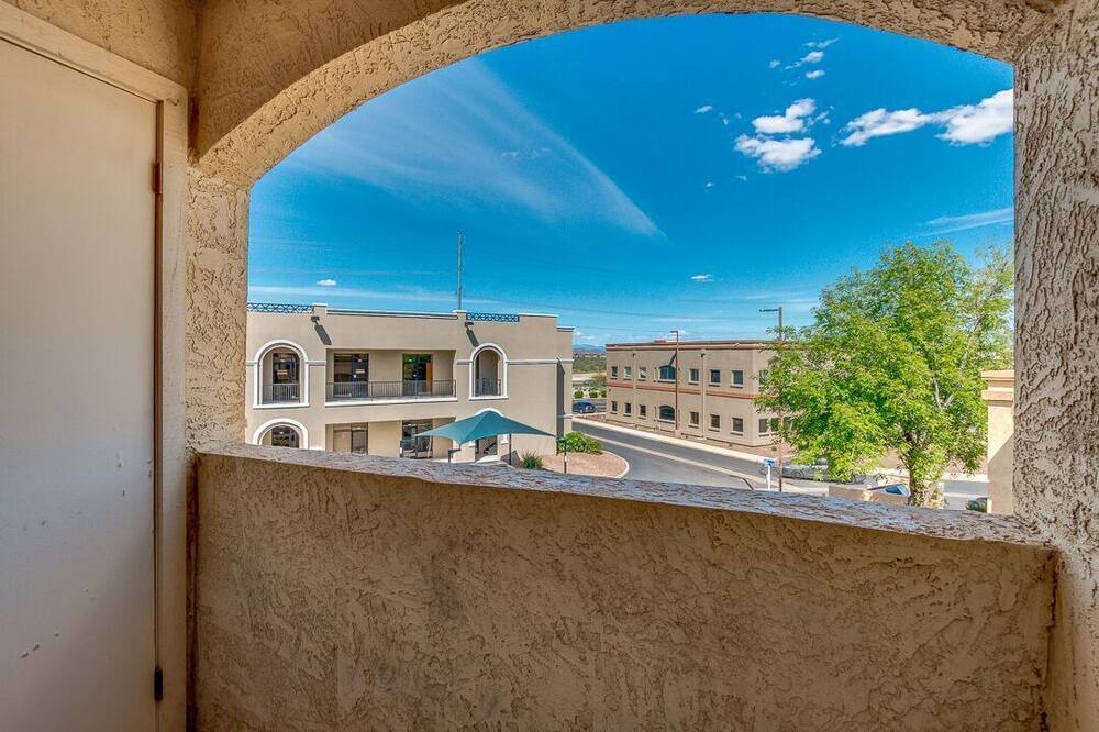 Photo of Patio Balcony in Surprise