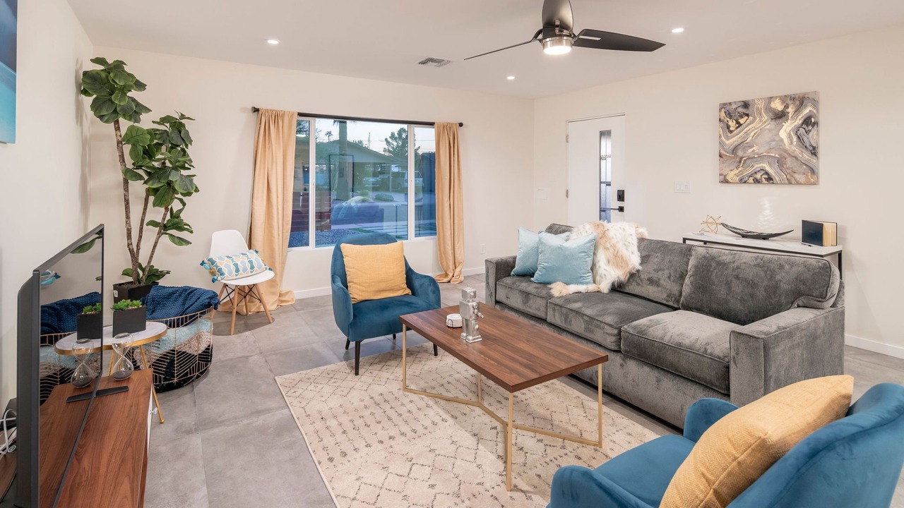 Photo of Livingroom in Scottsdale Country Acres