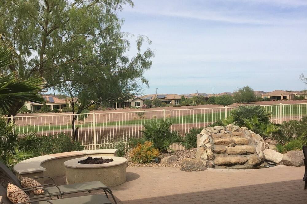 Photo of Patio Balcony in Anthem at Merrill Ranch