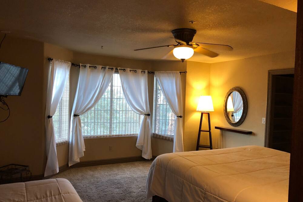 Photo of Bedroom in Lake Havasu City
