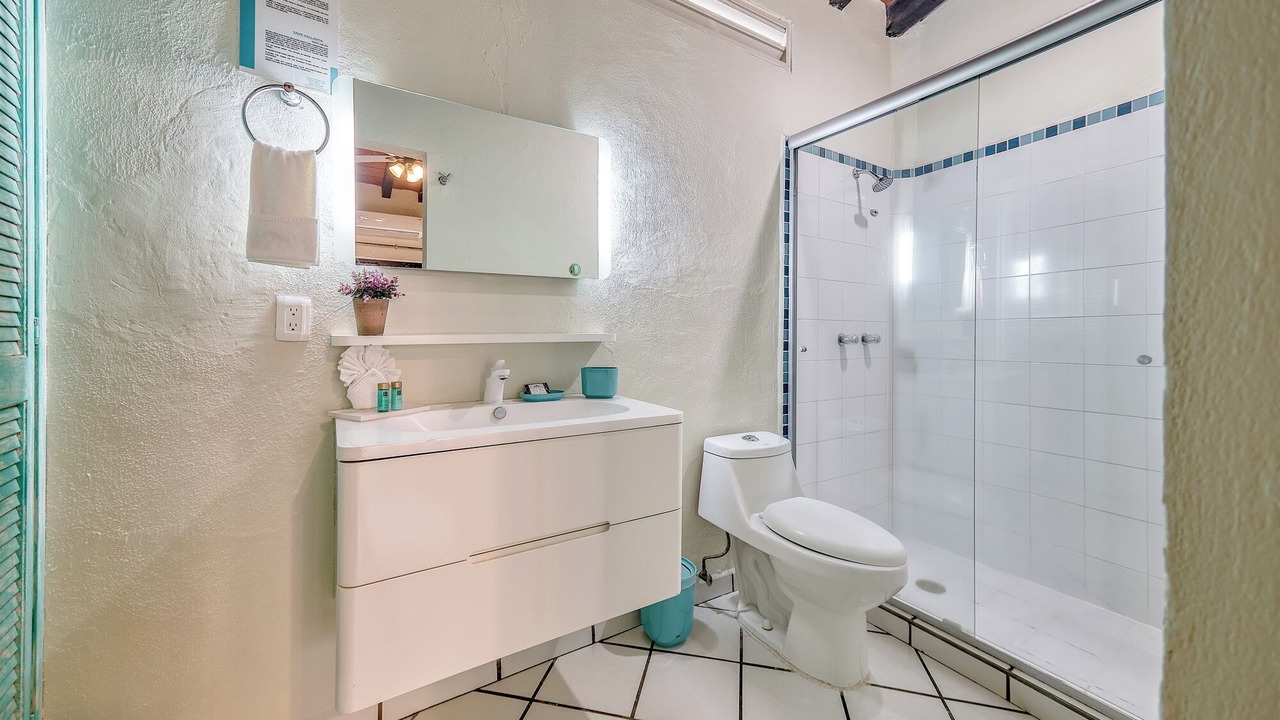 Photo of Bathroom in Romantic Zone