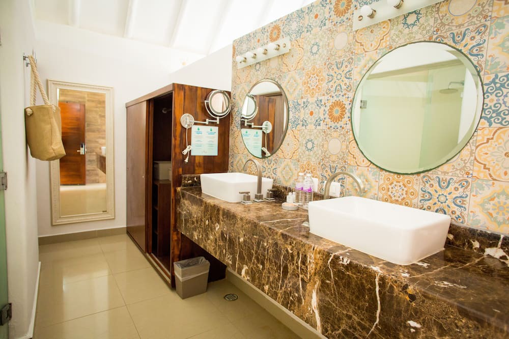 Photo of Bathroom in Villa Juarez