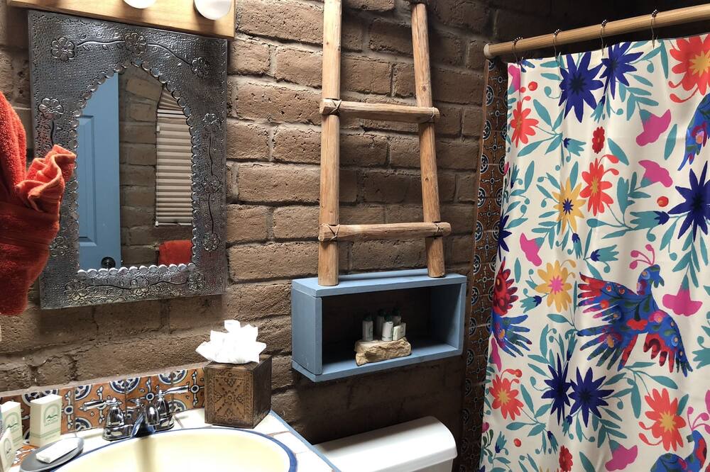 Photo of Bathroom in Tucson Estates