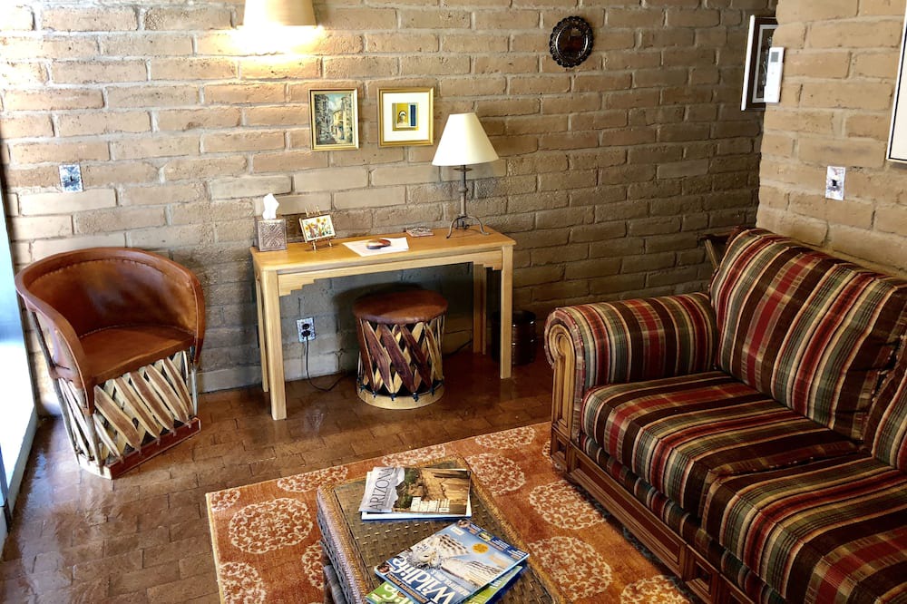 Photo of Livingroom in Tucson Estates