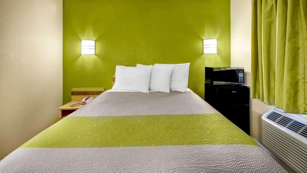 Photo of Bedroom in Lake Havasu City
