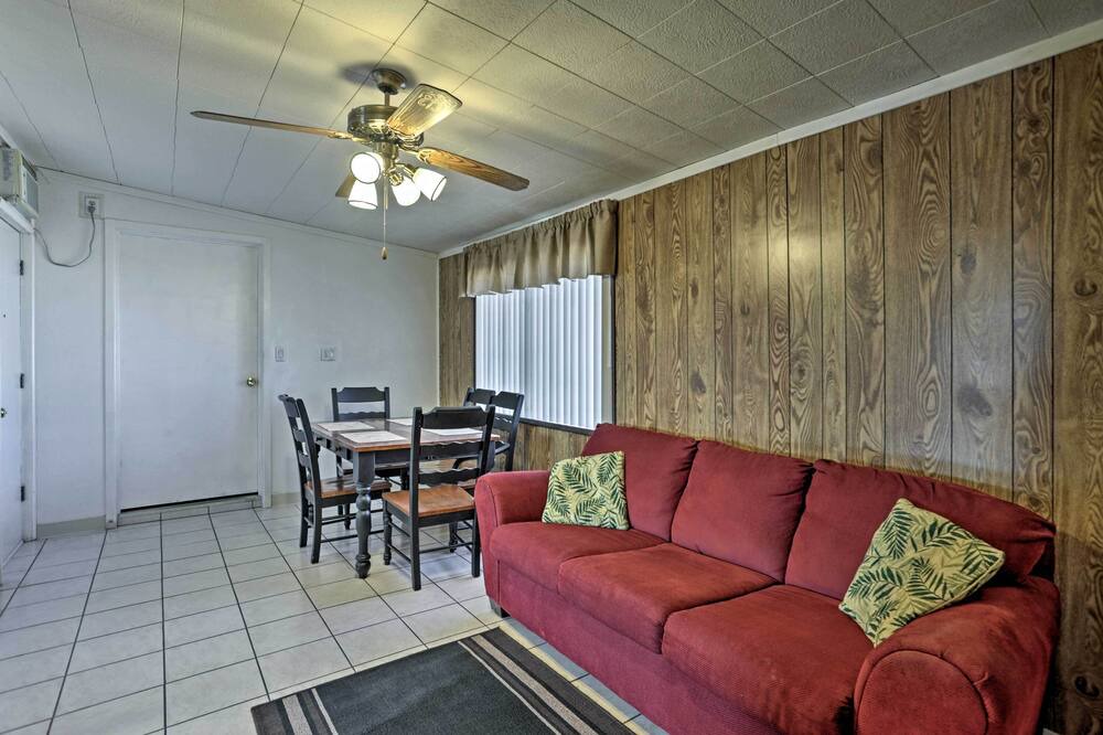 Photo of Livingroom in Newlife