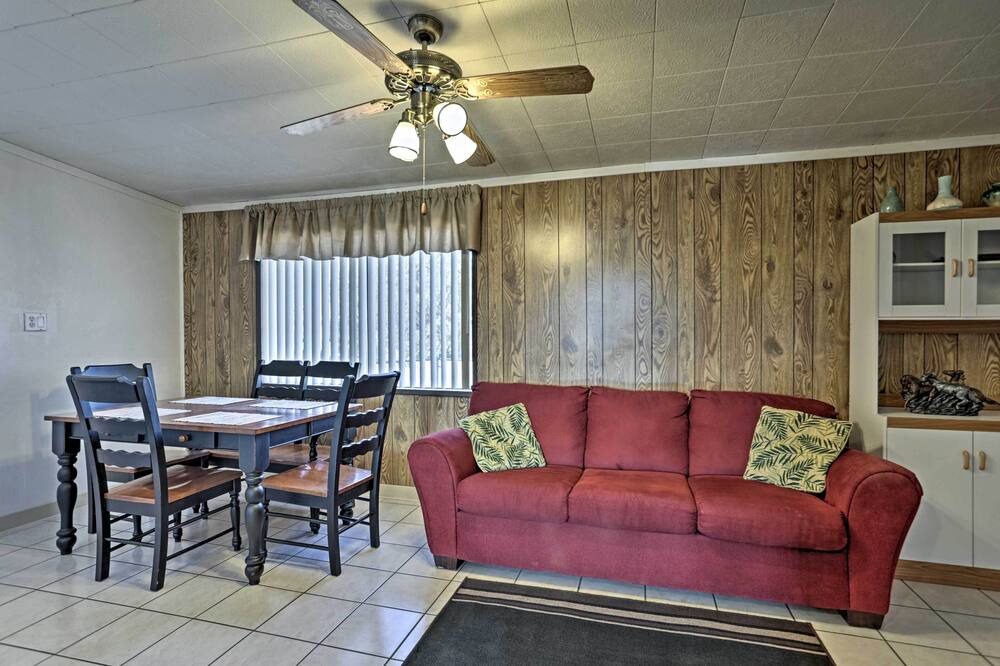 Photo of Livingroom in Newlife
