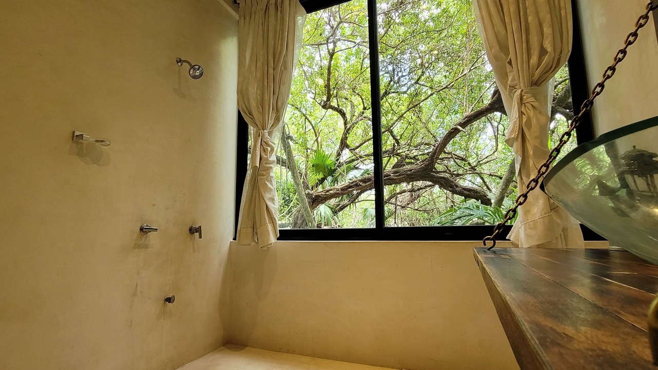 Photo of Bathroom in Zona Hotelera