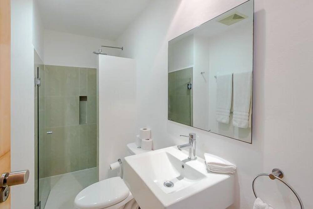 Photo of Bathroom in Zona Hotelera Norte
